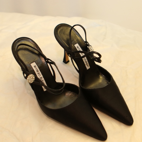 Manolo Blahnik Shoes - MANOLO BLAHNIK WOMEN'S BLACK DRESS SHOES
